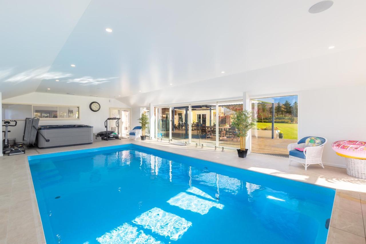 The Meadows Villa Christchurch Exterior foto
