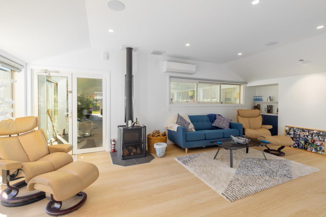 The Meadows Villa Christchurch Exterior foto